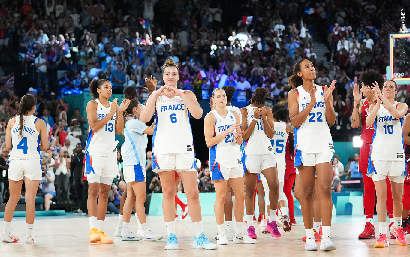 L'équipe de France féminine de basketball 5x5 à Paris 2024